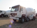 Sinotruk Howo 8x4水泥搅拌车，10立方米混凝土搅拌车，水泥混凝土搅拌车