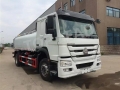 sinotruk howo 4 x 2 id ul。